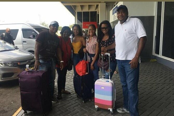 convenient-airport-transfer-to-hotels-in-negril