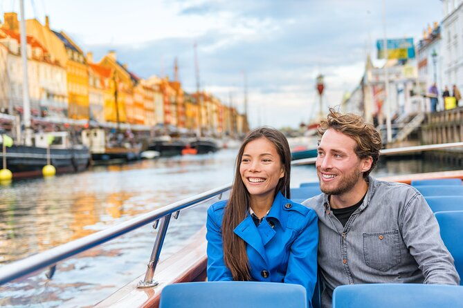 copenhagen-canal-boat-cruise-and-city-nyhavn-walking-tour