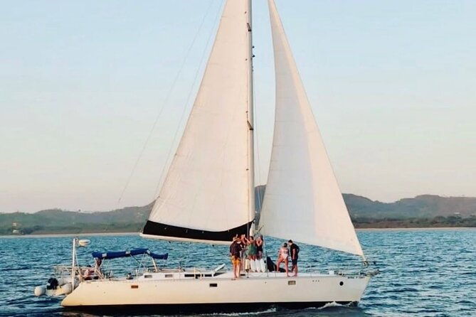 coraldreams-sailboat-tamarind-sailboat-sunset-experience