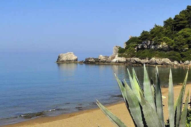 corfu-a-relaxed-day-at-glyfada-beach-2