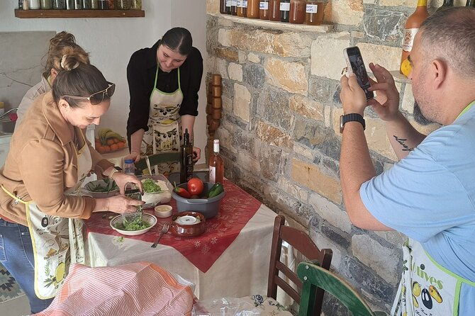 cretan-flavors-cooking-lessons-and-wine-tasting-small-group-2