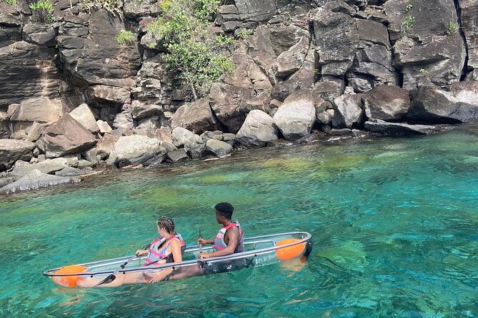 crystal-kayaking-in-st-vincent-siteseeing-with-cass