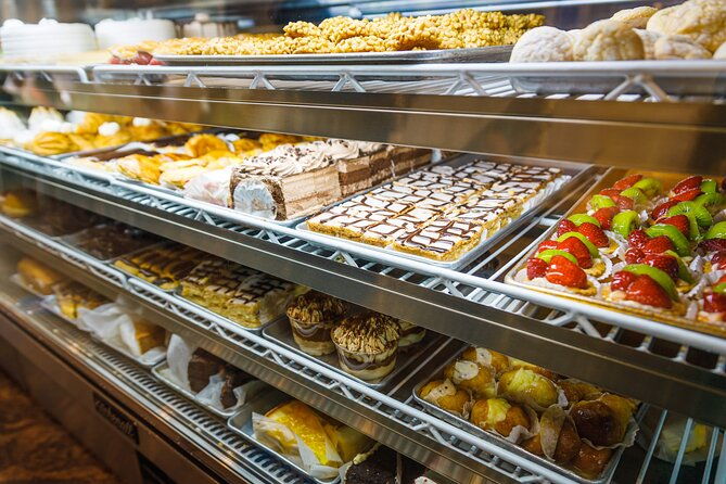 cupcake-walking-tour-in-new-york-city-2