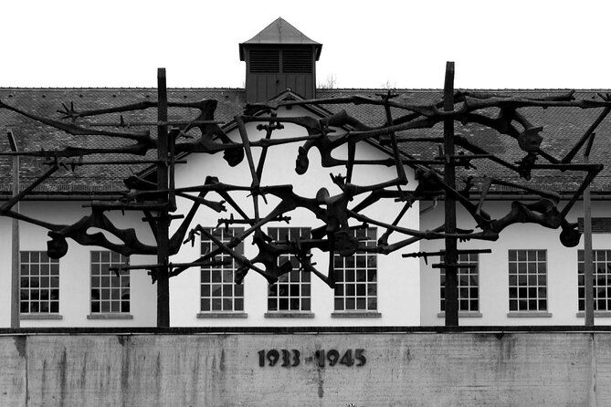 dachau-memorial-public-tour