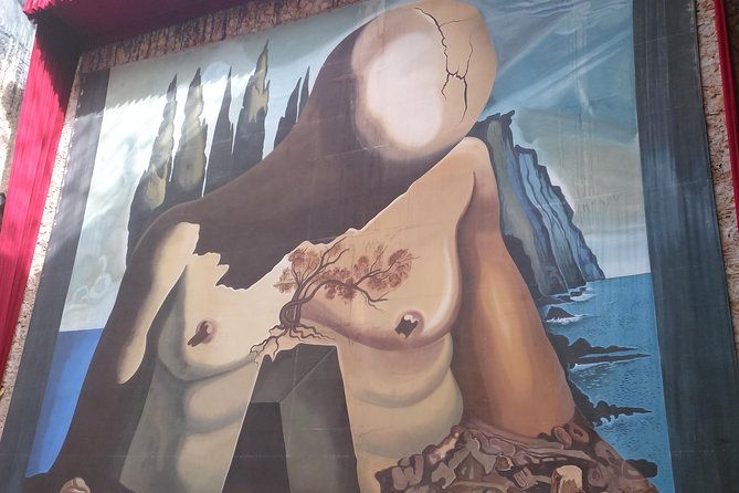 dali-2-museums-figueres-and-house-of-portlligat-small-group-from-girona