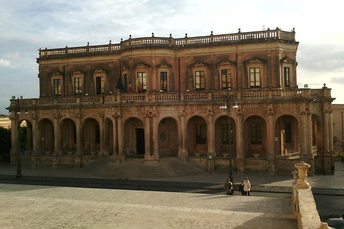 day-trip-noto-and-siracusa-highlights-from-catania-or-taormina