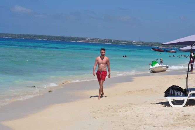 day-trip-to-playa-blanca-baru-by-land