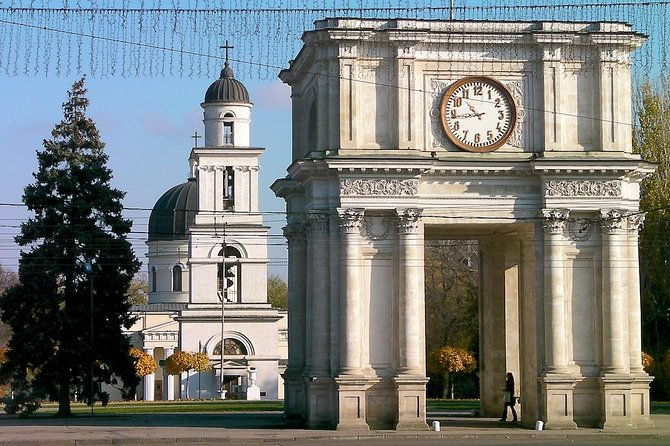day-trip-to-republic-of-moldova-visit-chisinau-and-cricova-winery-2