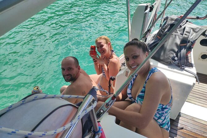 day-trip-to-the-caribbean-sea-on-a-beautiful-sailboat-includes-lunch