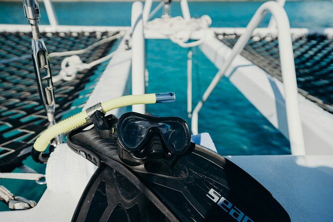 deluxe-half-day-snorkel-sail-on-lady-grace-luxury-catamaran