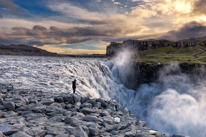 diamond-circle-myvatn-waterfalls-and-husavik-from-akureyri-tour