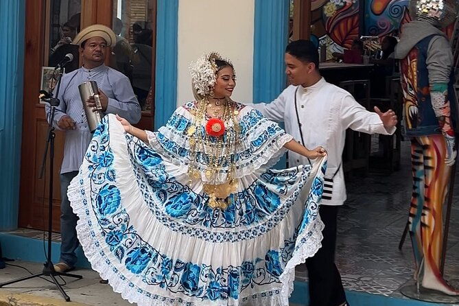 discover-casco-viejo-secrets