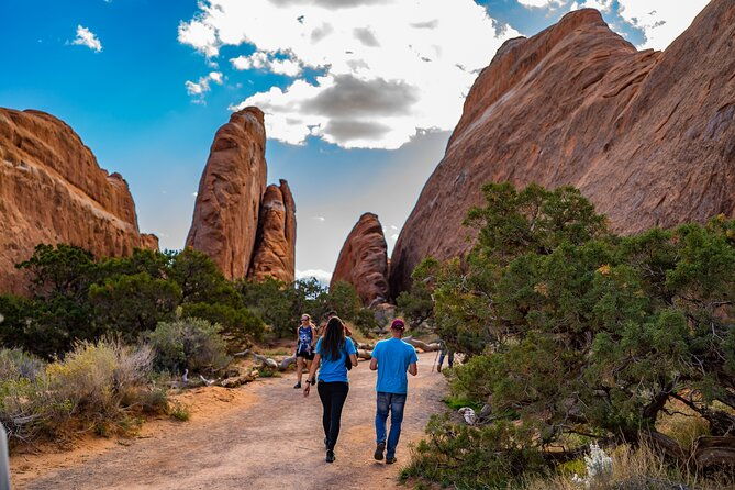 discover-moab-arches-canyonlands-and-la-sal-self-guided-audio-driving-tours