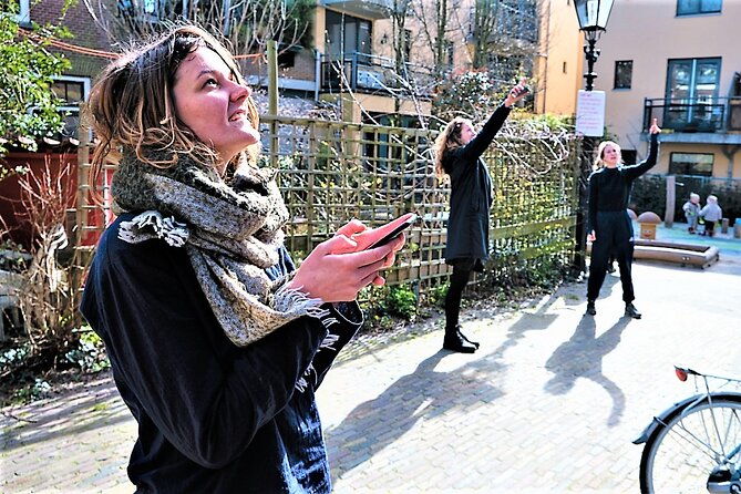 discover-the-hagues-scenic-courtyards-in-an-outside-escape-game