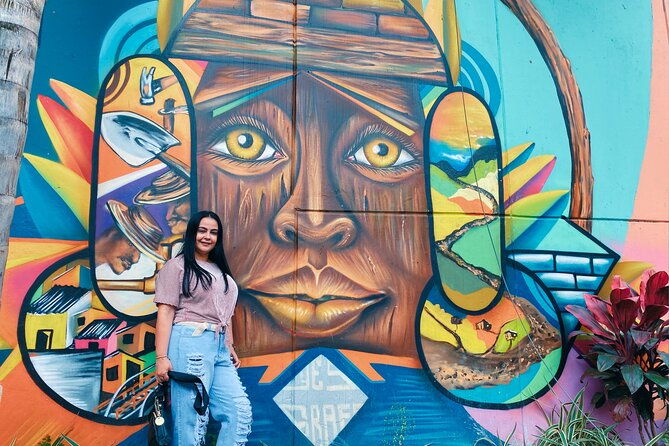 downtown-medellin-pueblito-paisa-and-comuna-13-private-tour
