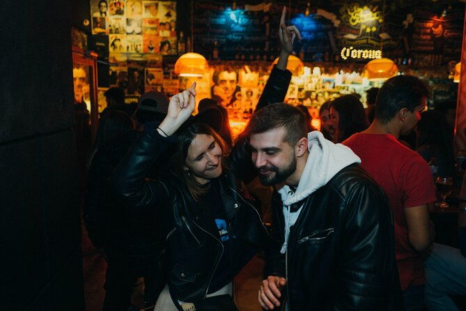 drunken-history-pub-crawl-walking-tour-with-4-drinks-included