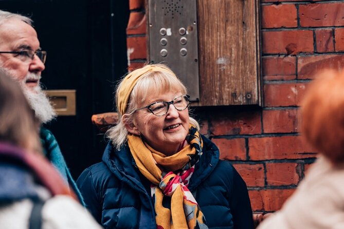 dublin-storytelling-pub-tour-3-stops-drinks-local-snacks