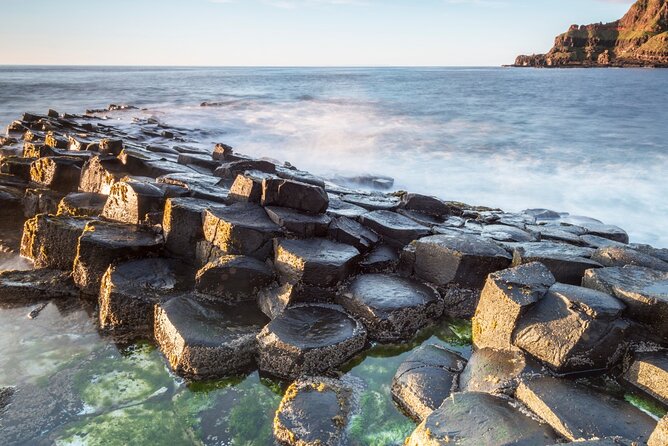 dublin-to-belfast-city-bushmills-and-giants-causeway-day-tour
