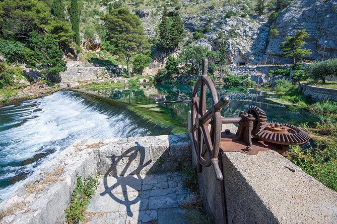 dubrovnik-above-beyond-srdj-drive-guided-old-town-private-shore-excursion