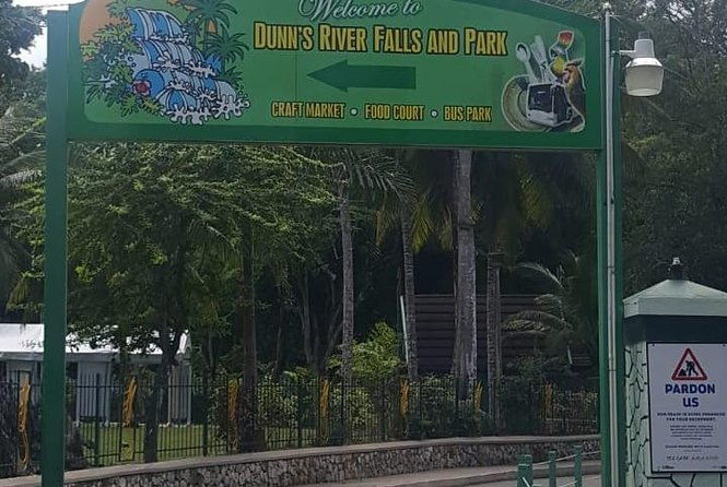 dunns-river-and-blue-hole-tour-from-ocho-rios