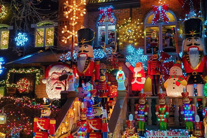 dyker-heights-christmas-lights-guided-tour