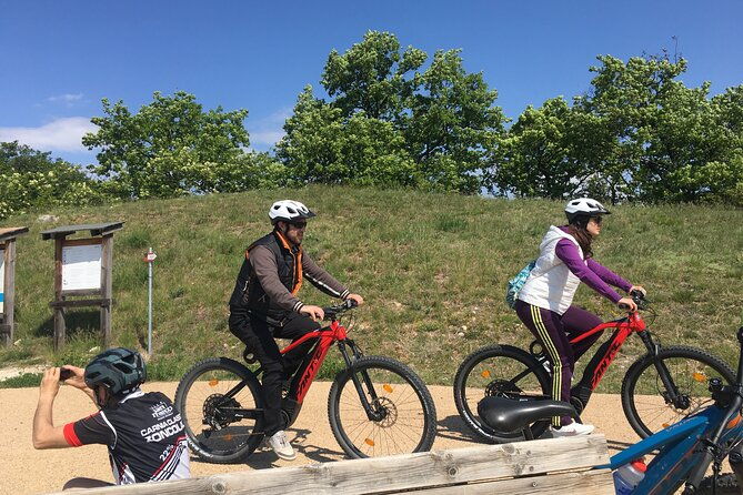 e-bike-tour-with-wine-tasting-from-salo
