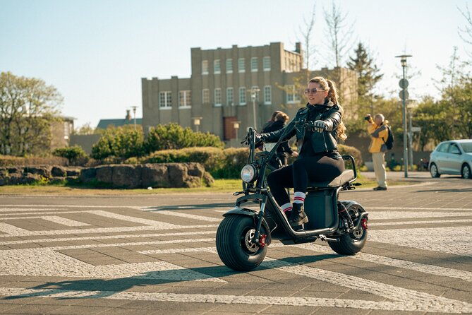e-scooter-rental-explore-reykjavik-on-your-own