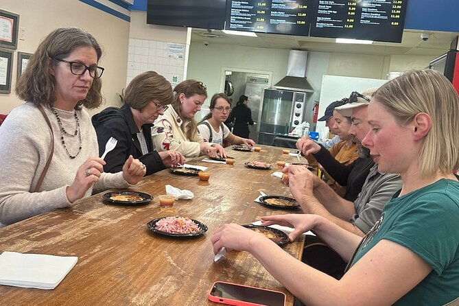 eastern-market-neighborhood-food-tour-5-food-stops-dessert-2