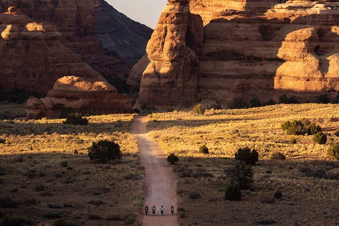 electric-dirt-bike-tour-explore-gemini-bridges-and-sandstone-canyons-moab