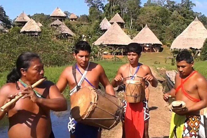 embera-indian-village-meeting-locals-and-learning-their-culture