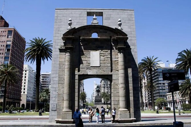 enjoy-montevideo-city-tour
