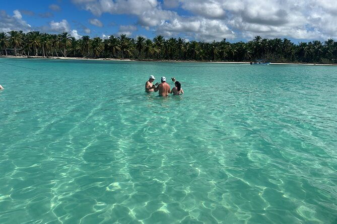 exclusive-adventure-in-saona-small-group