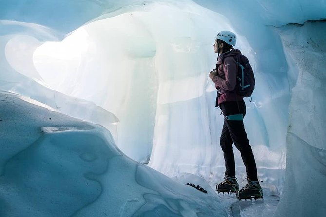exclusive-ice-cave-and-glacier-hike-extra-small-group-2