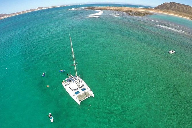 exclusive-sailing-catamaran-experience-to-lobos-island-with-lunch-and-drinks