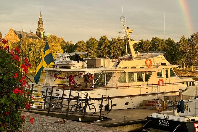 exclusive-yacht-tour-of-stockholm-sunset-dinner-lunch-cruise-2