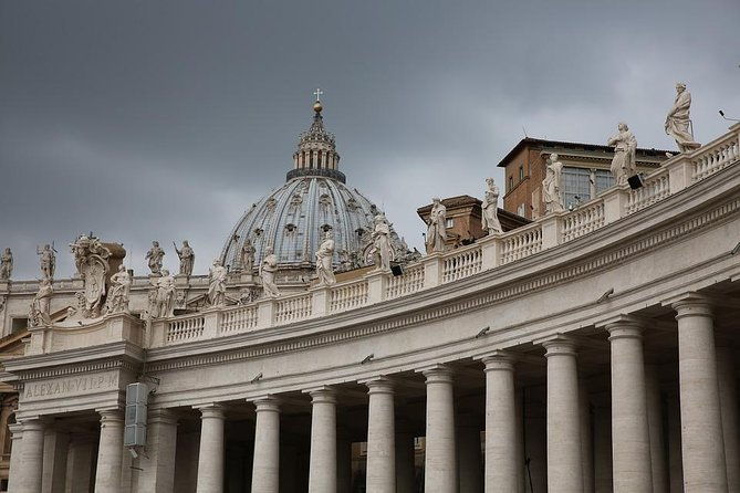 excursion-from-civitavecchia-to-rome-vatican-colosseum-roman-forum-lunch