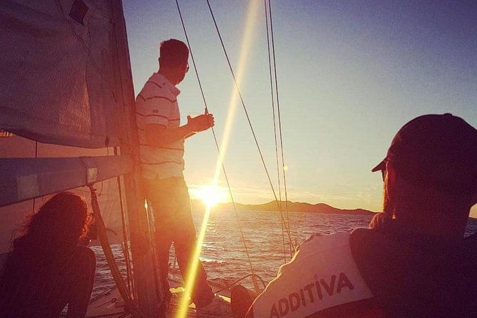 experience-romantic-sunset-sailing-on-a-modern-36ft-11m-sail-yacht-hvar-2