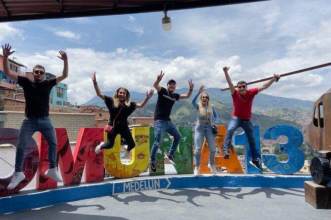 experience-the-art-culture-and-history-of-medellin-private-comprehensive-tour
