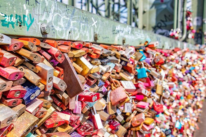 explore-colognes-best-street-art-quarter