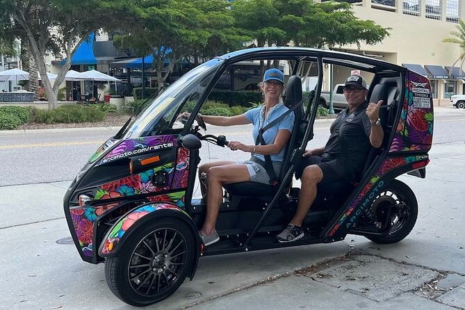 explore-srq-and-lido-key-in-an-arcimoto-electric-fuv