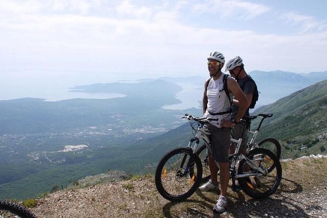 express-cable-car-ascent-25turns-epic-bike-descent