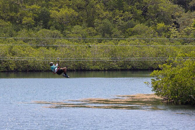 extreme-zip-line-adventure-at-mahogany-bay