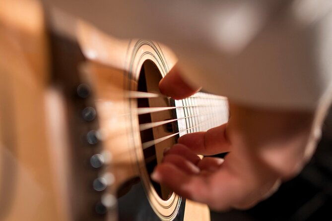 fado-tour-with-guide-dinner-live-show-in-porto-2