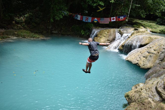 falmouth-shore-excursion-blue-hole-and-secret-falls-express-plus-shopping