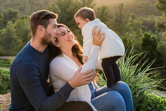 family-couple-photoshoot-with-a-professional-photographer-2