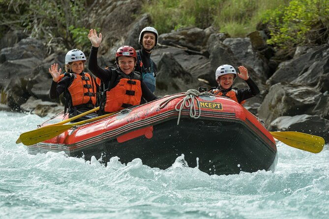 family-rafting-experience-in-engadin