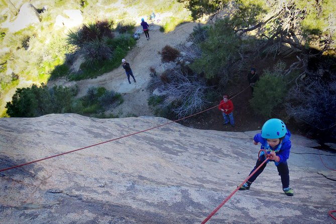 family-rock-climbing-trips-in-joshua-tree-national-park-6-hours