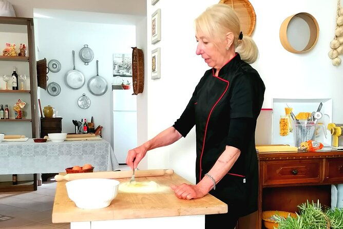 fettuccine-ravioli-class-in-assisis-home-style-cooking-school