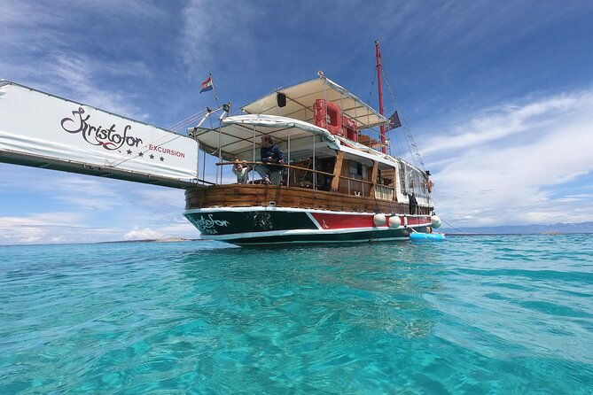 fish-picnic-excursion-on-kristofor-boat