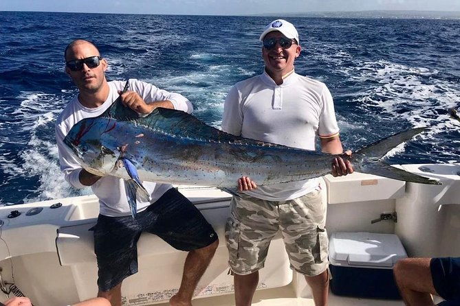 fishing-trips-in-barbados-onboard-nauti-dreams-luxury-charters